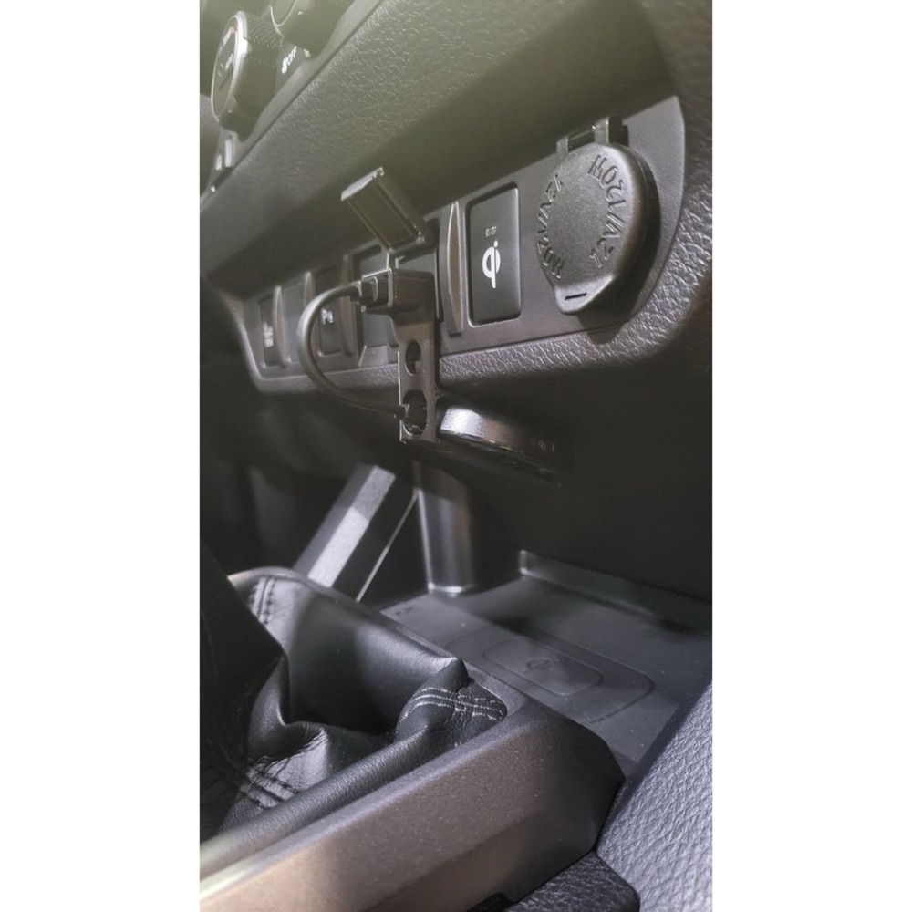 Toyota Tacoma Kablosuz Android Auto Braket görsel 2