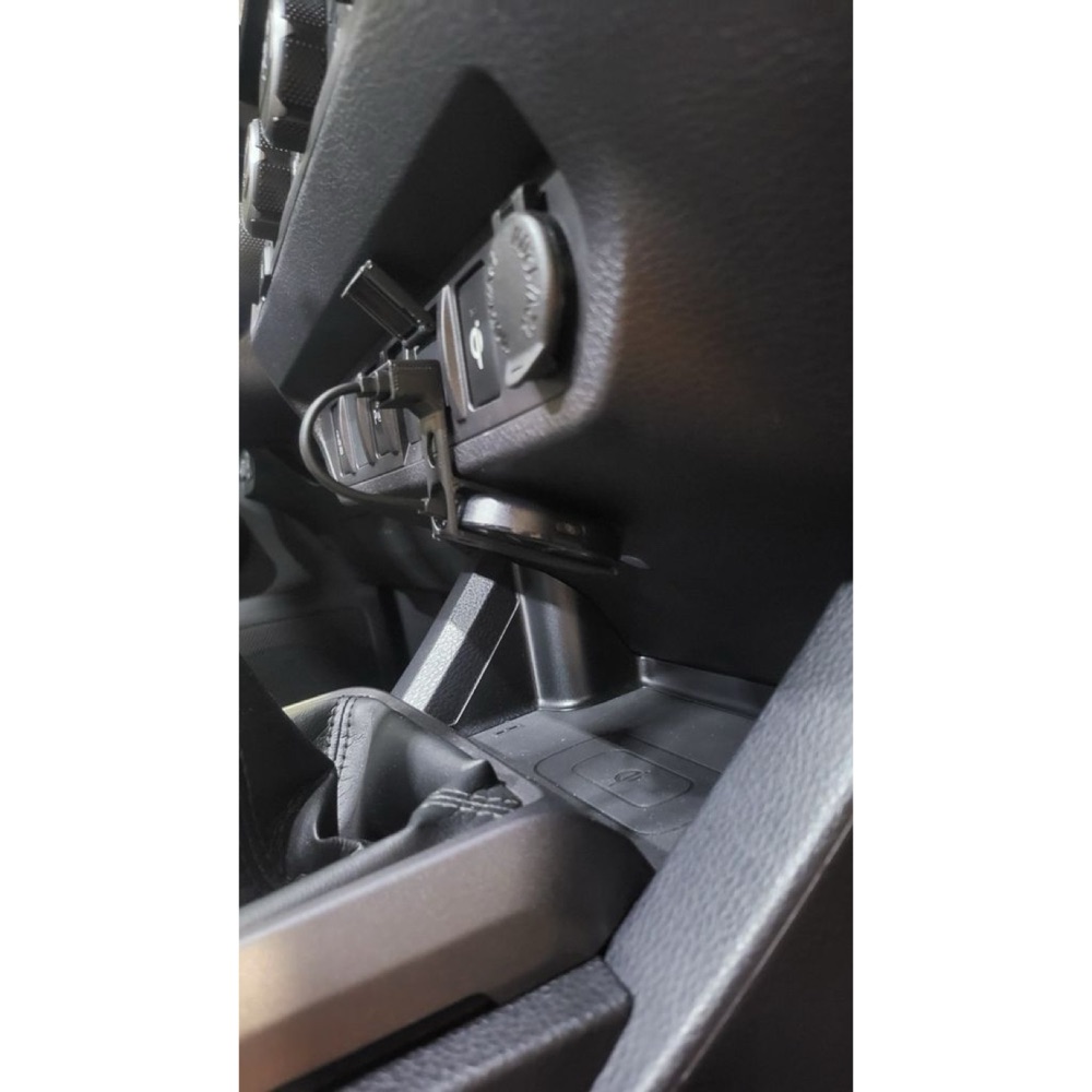 Toyota Tacoma Kablosuz Android Auto Braket görsel 3