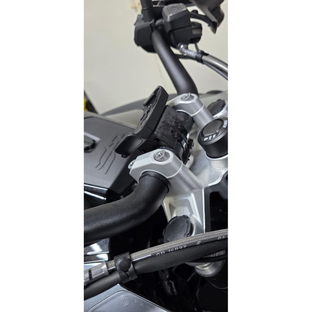 Garmin Zumo Gidon Montaj Aparatı (BMW R1250GS Uyumlu) görsel 4