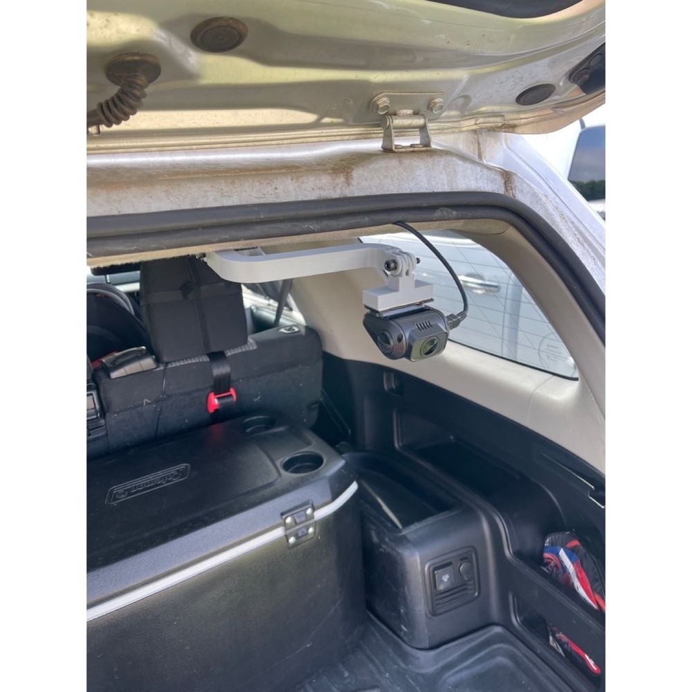 Toyota 4Runner Arka Kamera Tutucusu