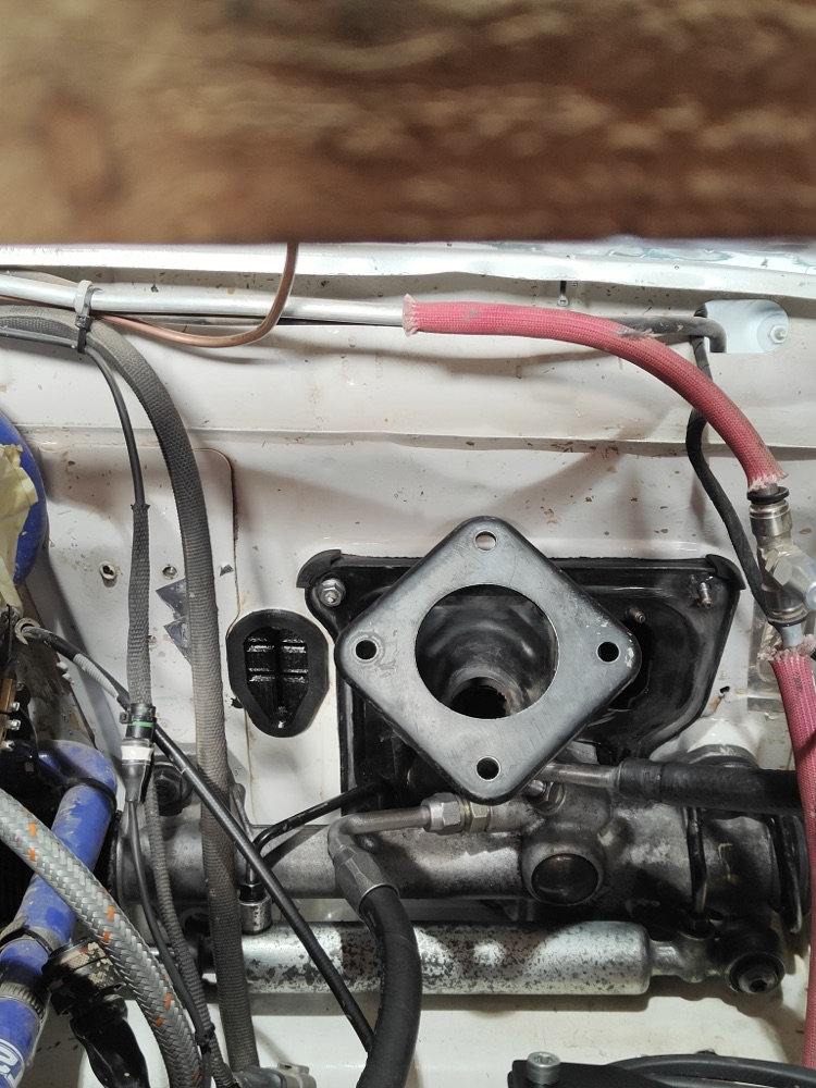 Citroën Saxo / Peugeot 106 Kablo Geçidi Gövdesi görsel 4