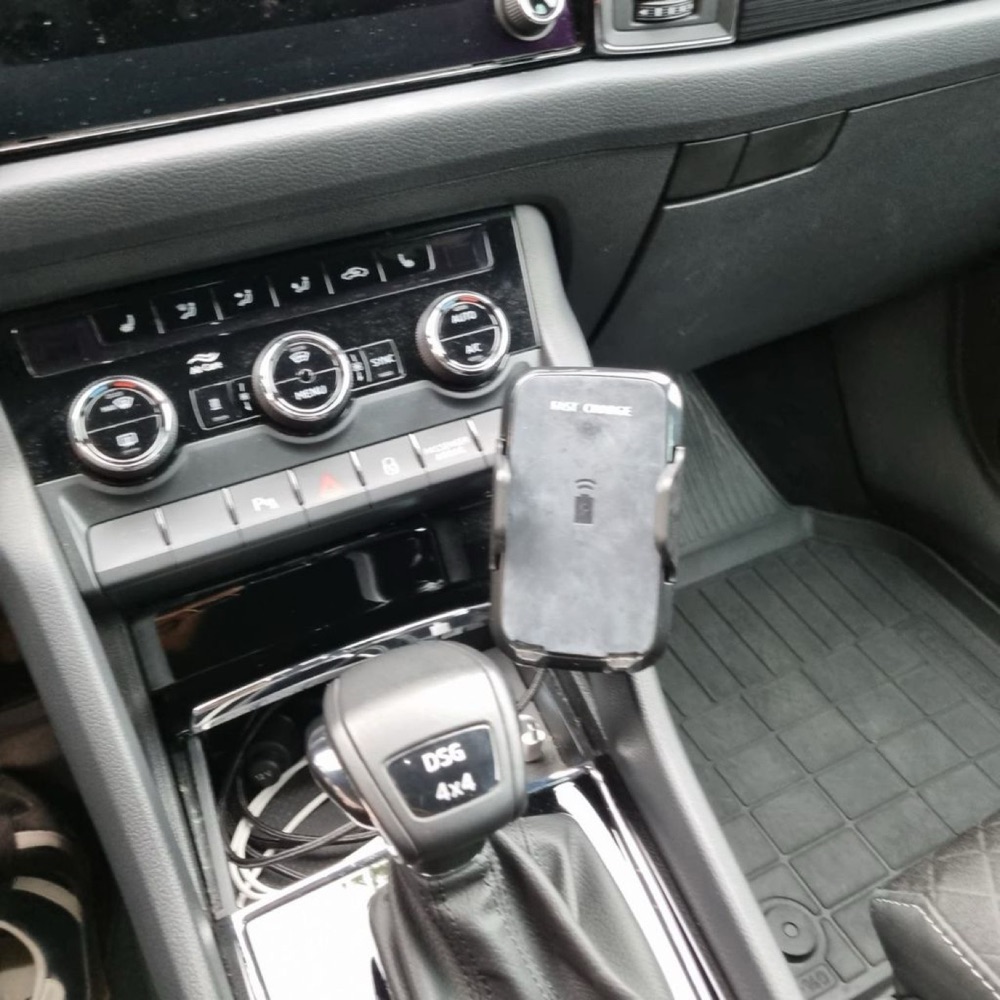 Škoda Kodiaq Fastening under the holder kodiaq görsel 2
