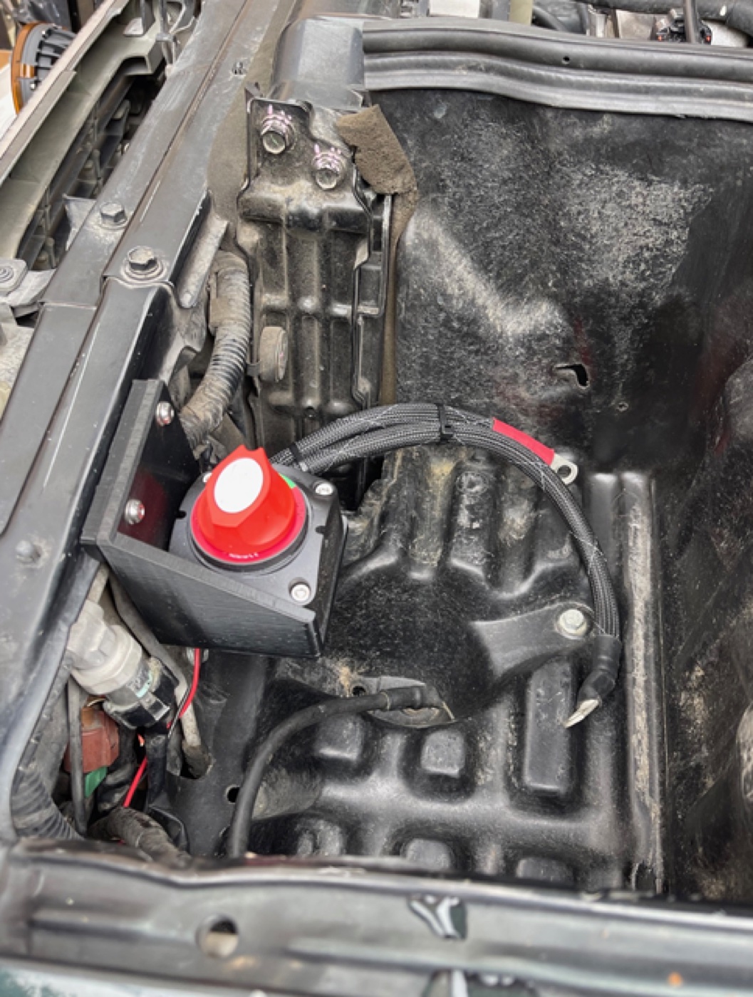 Vinç Kesme Anahtarı Montajı (Toyota Land Cruiser FJ80) görsel 2