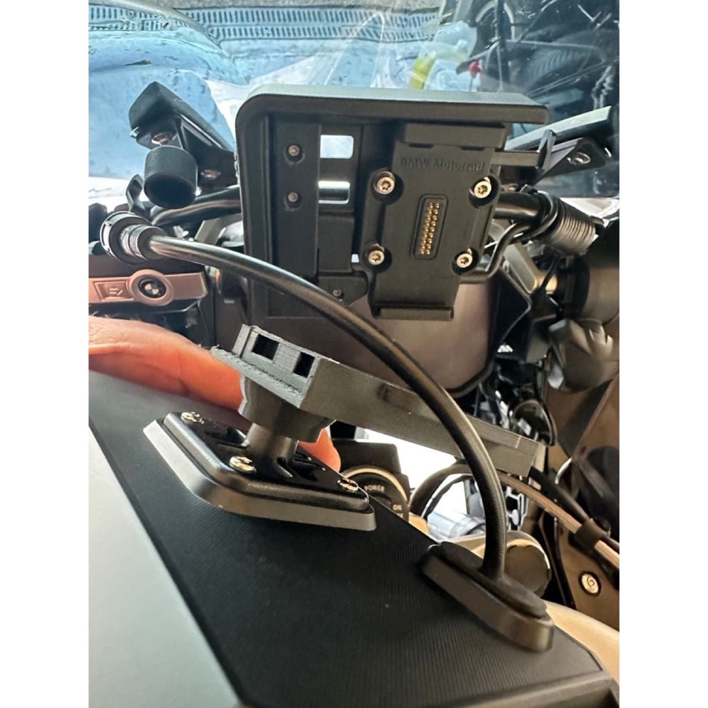 Tablet/Navigasyon Montaj Braketi (BMW GS Uyumlu) görsel 3