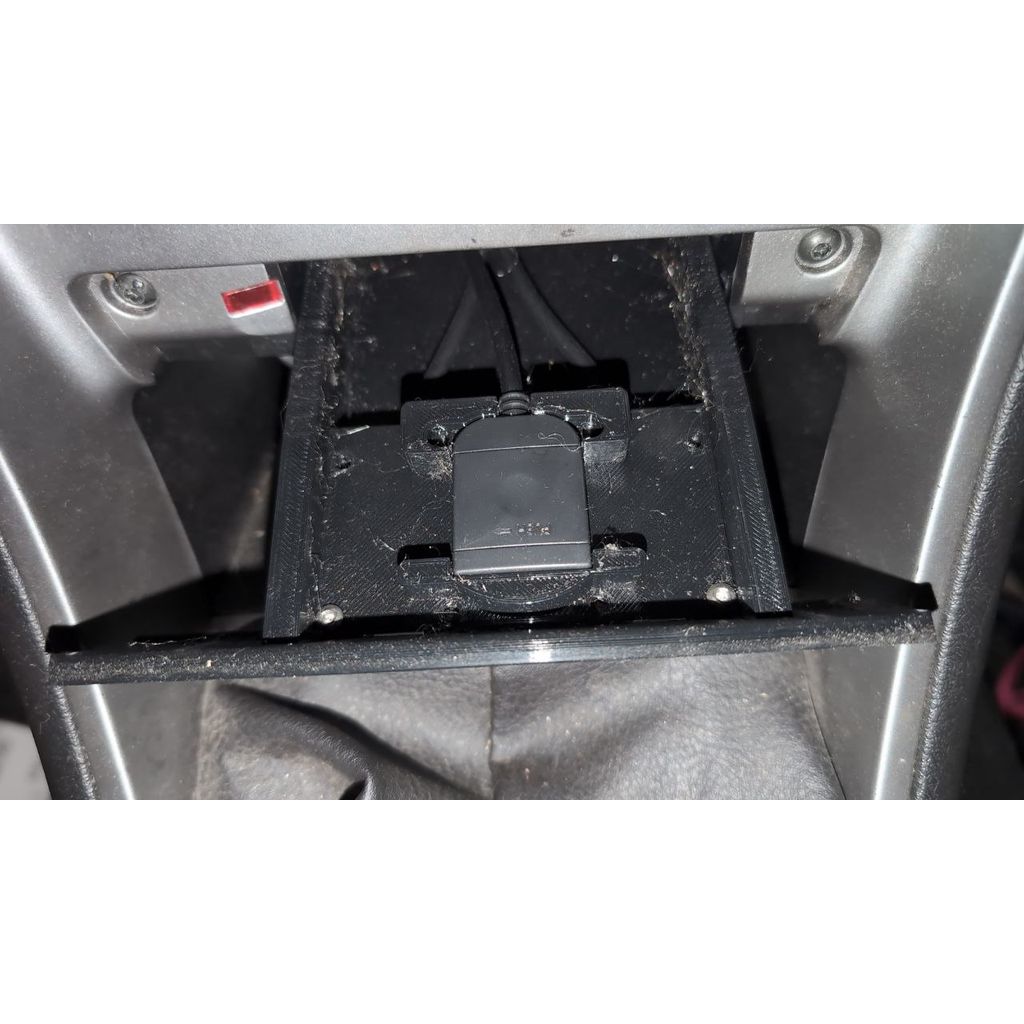 Peugeot 307 USB Girişli Küllük Değişimi görsel 3