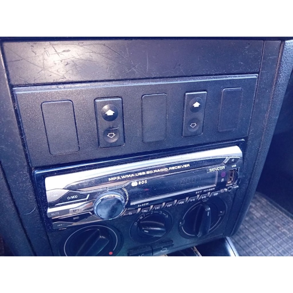 VW Golf IV Dashboard Boş Düğme Deliği Kapağı görsel 2