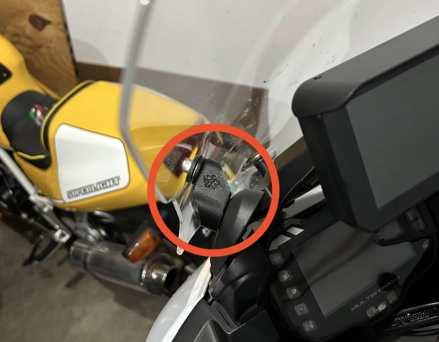 Ducati Multistrada 1260 Rüzgarlık Ara Parçası