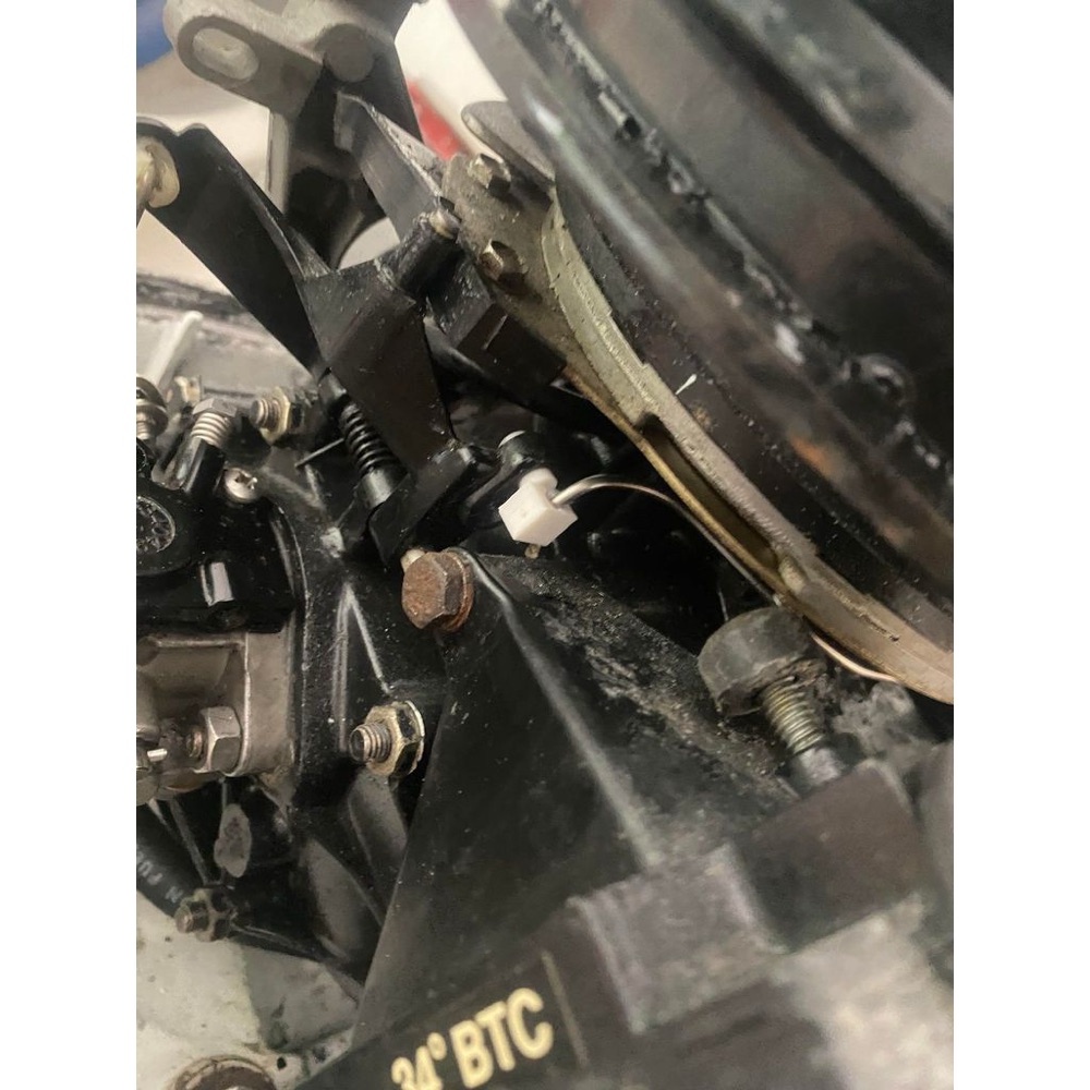 Johnson Dış Motor Gaz Kolu Mili ve Burcu