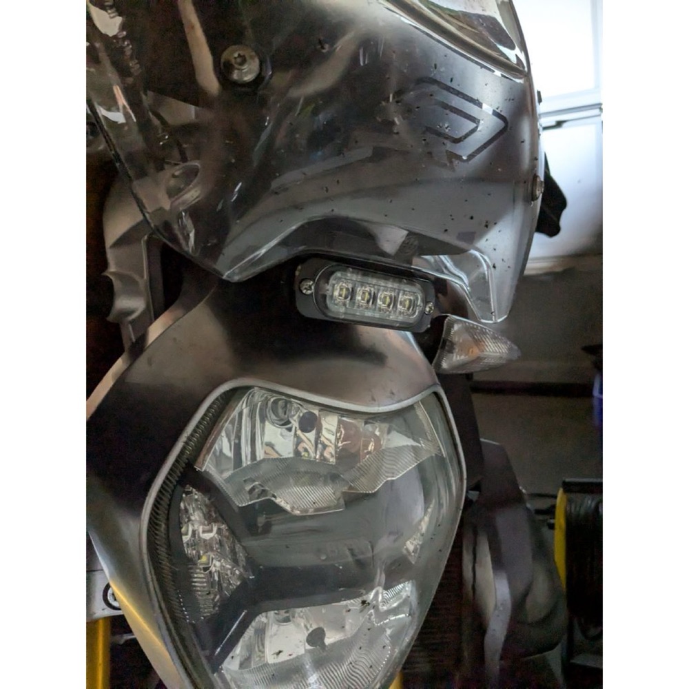 LED Far Üstü Montaj Parçası (BMW R1200 R 2016 Uyumlu)