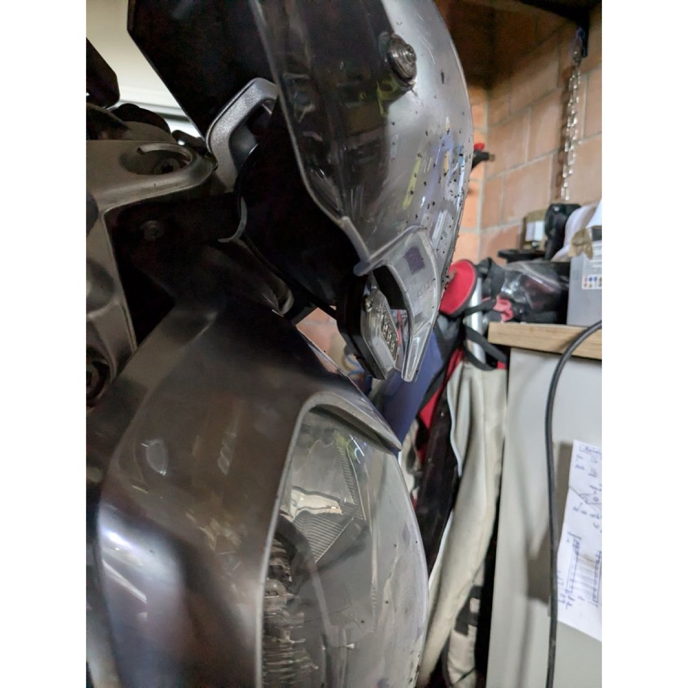LED Far Üstü Montaj Parçası (BMW R1200 R 2016 Uyumlu) görsel 3