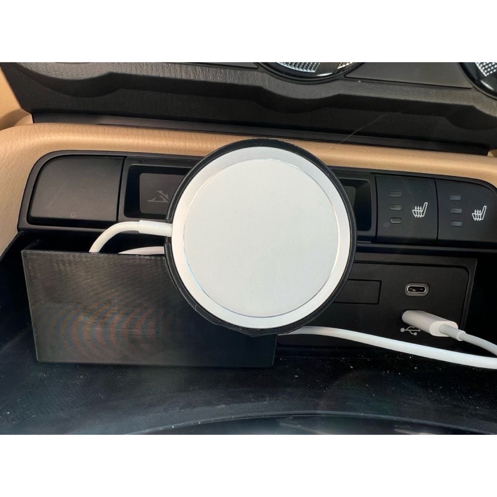 Mazda MX-5 ND MagSafe Telefon Çekmecesi
