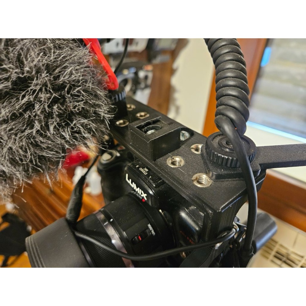 Panasonic Lumix GH2 için Kamera Kafesi görsel 3