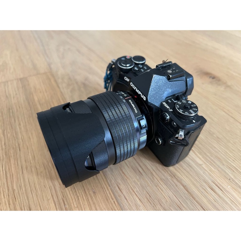 Olympus M.Zuiko 12-40mm f/2.8 PRO Lens Parasoleyi (LH-66D Yerine)