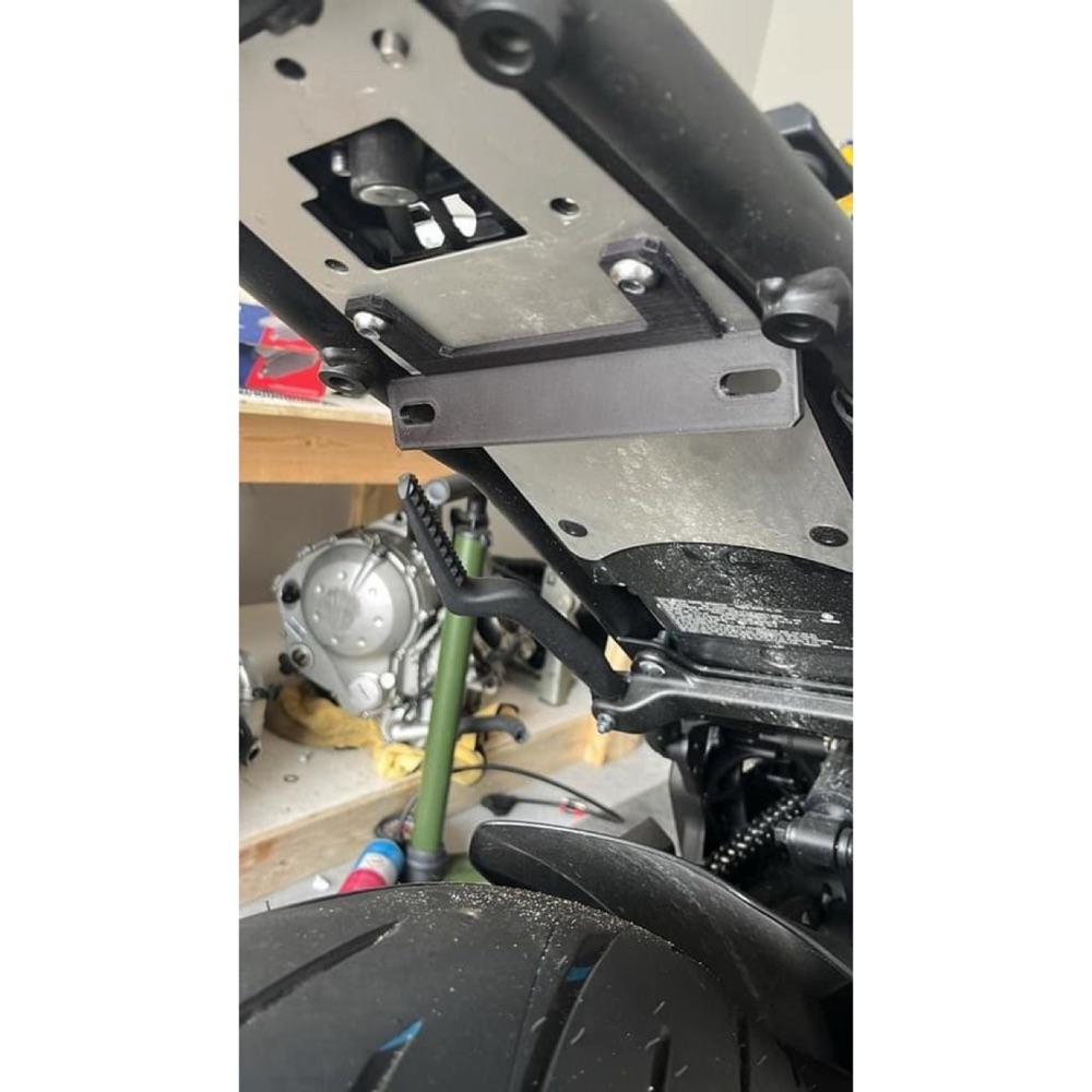 Yamaha XSR900 Alçak Montajlı Plaka Tutucu görsel 2