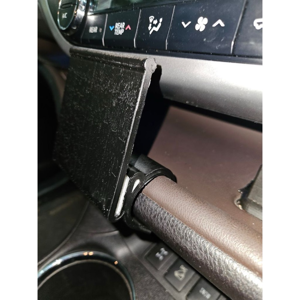 Toyota Kluger / Highlander Telefon Braketi görsel 3