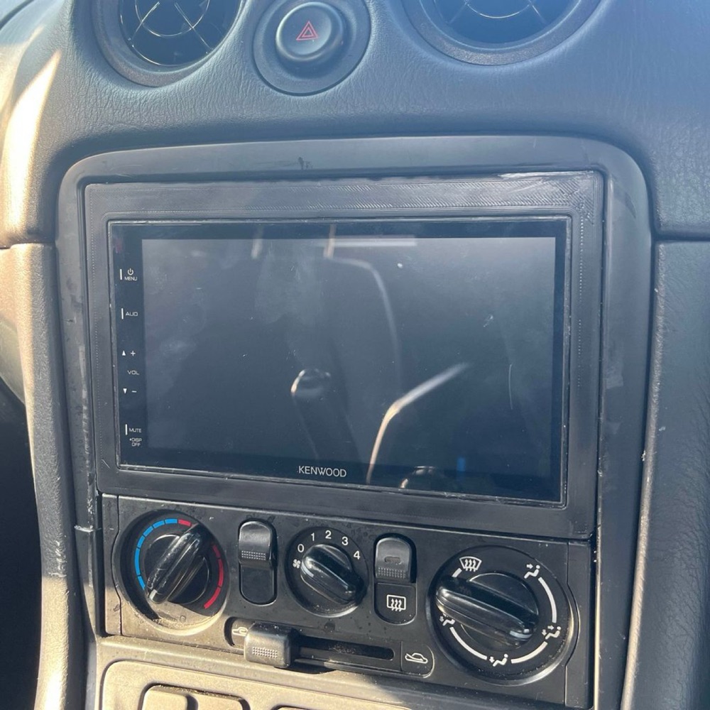 Mazda MX-5 NB Kenwood DMX125DAB Teyp Çerçevesi görsel 2
