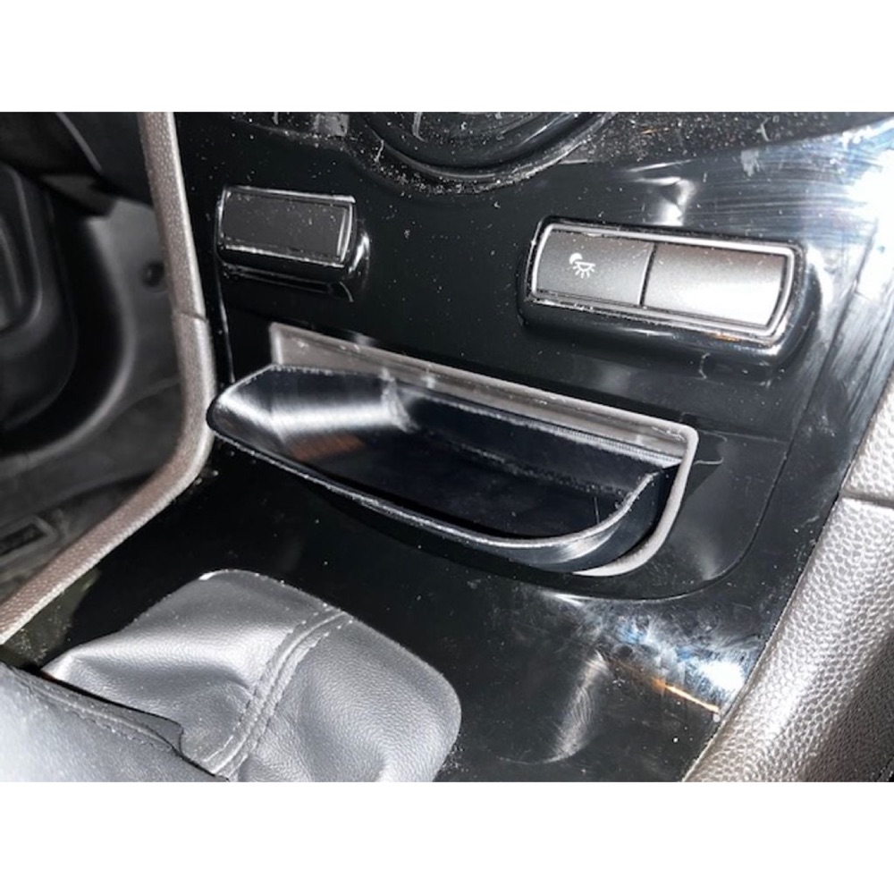 Ford Fiesta Mk7 Orta Konsol Cubby Tepsisi görsel 2
