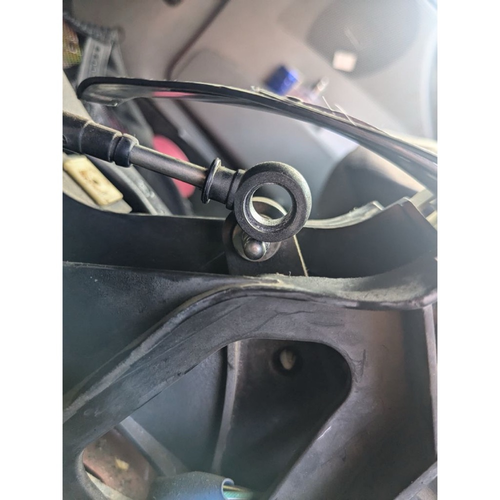Ford Focus ZX4 SE (2005) Vites Bağlantı Kolu Burcu görsel 2