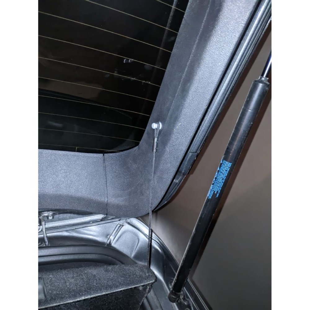 VW Taos Bagaj Bölücü Tutucu görsel 2