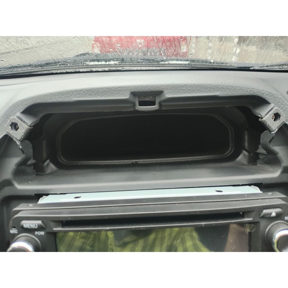 Toyota RAV4 XA20 Teyp Kapağı U-Somun Tutucusu görsel 2