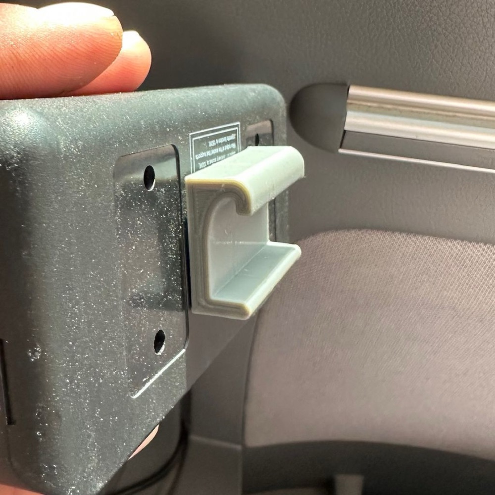 Mercedes Viano/Marcopolo Yan Masa Destek Braketi görsel 3
