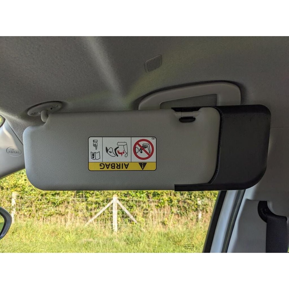 Toyota Yaris Güneşlik Uzatma Kanadı görsel 3
