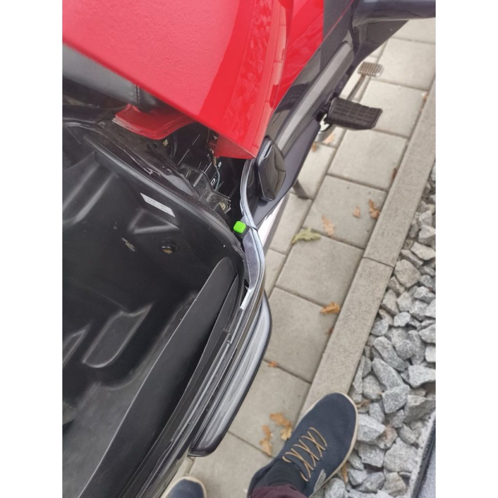 Honda PC800 Bagaj-Yan Panel Bağlantı Pimi (81242-MR5-000) görsel 2