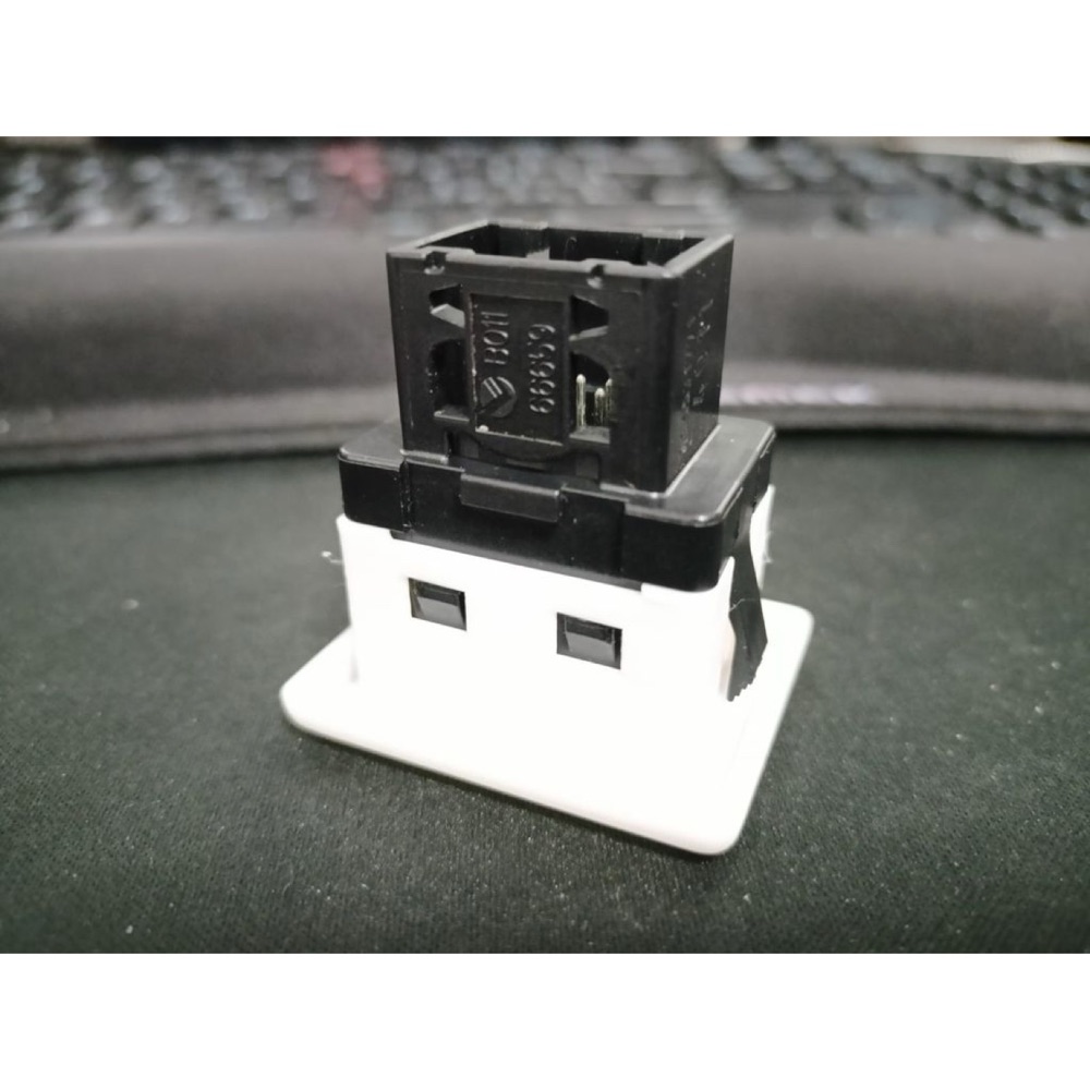 Fiat Punto AUX / USB Soketi Maskesi görsel 2