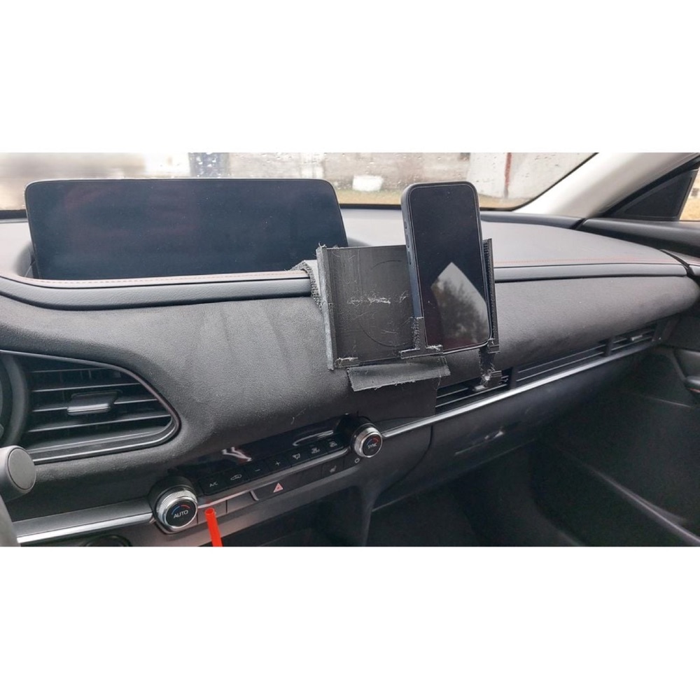 Mazda CX-30 Sürtünme Kilitli Telefon Tutucusu
