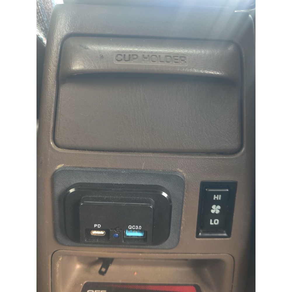 Toyota 4Runner Arka Küllük Kapatma Paneli görsel 6