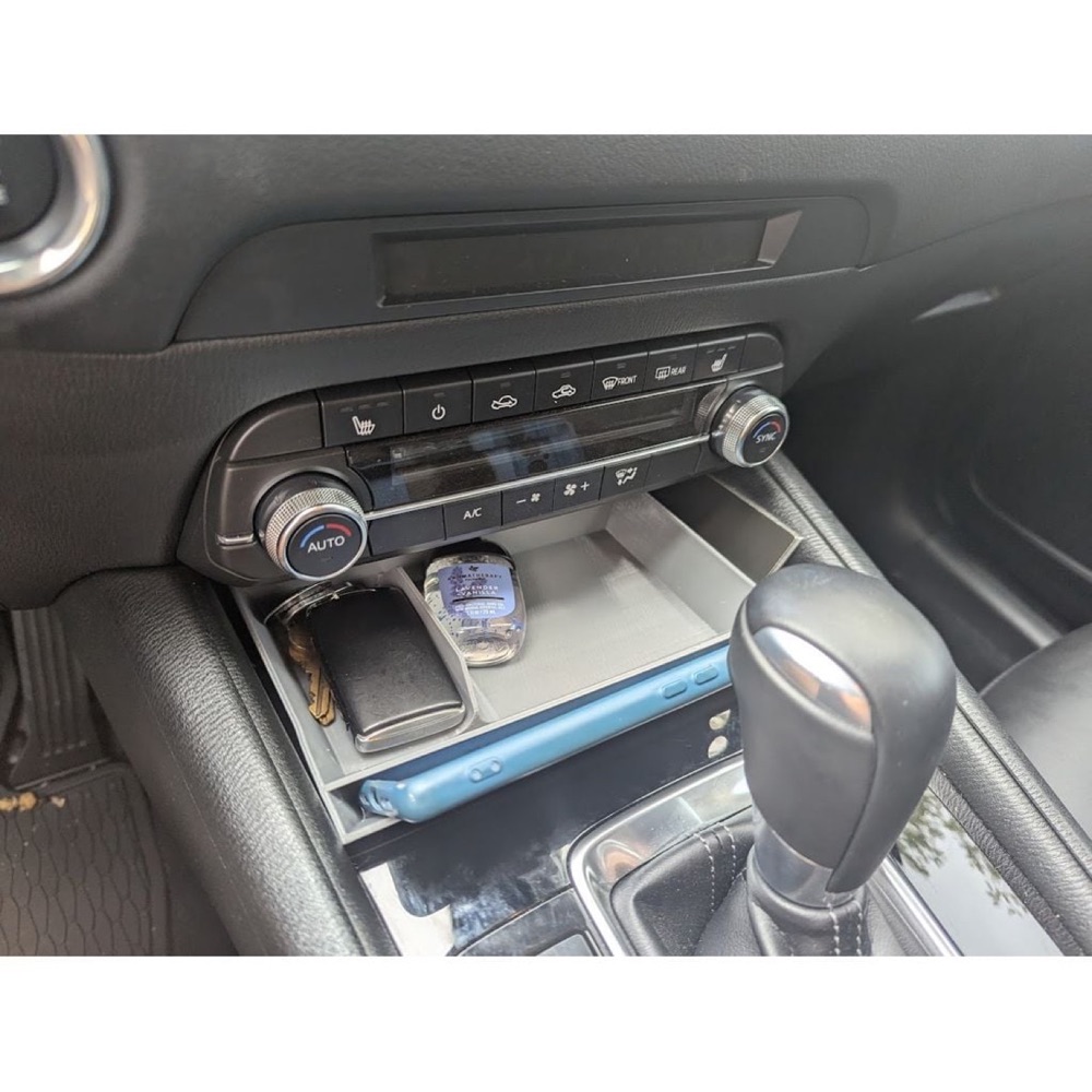 Mazda CX-5 Ön Bölme Düzenleyici görsel 2