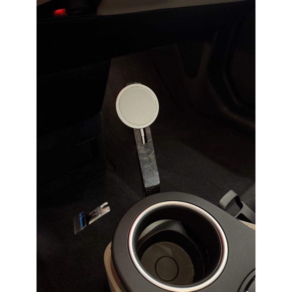 Apple MagSafe Şarj Tutucusu (BMW i3 Uyumlu) görsel 2