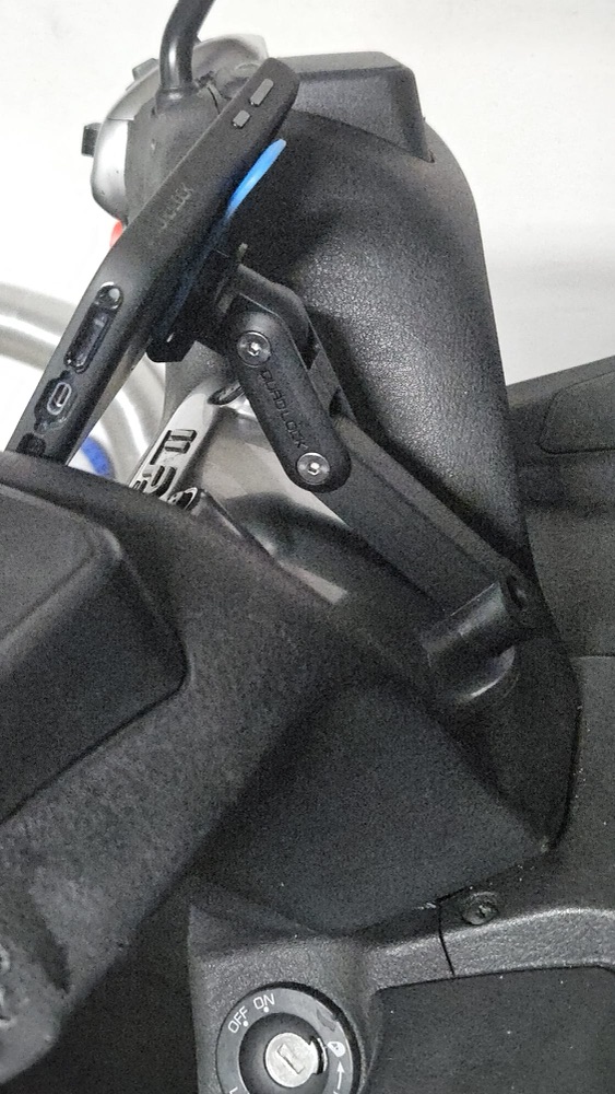 Piaggio MP3 Quad Lock Orta Montaj Braketi görsel 2