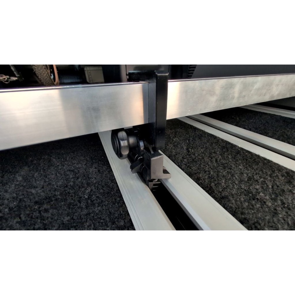 Ford Tourneo Custom Bisiklet Taşıyıcı Bağlantı Parçaları görsel 6