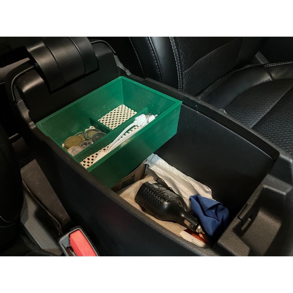 Ford Escape (2024) Orta Konsol Düzenleyici Tepsi görsel 3
