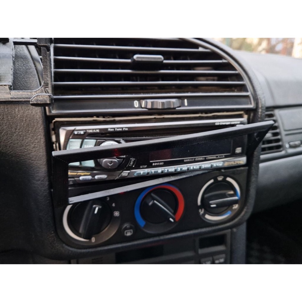 1-DIN Teyp Çerçevesi (BMW E36 Uyumlu)