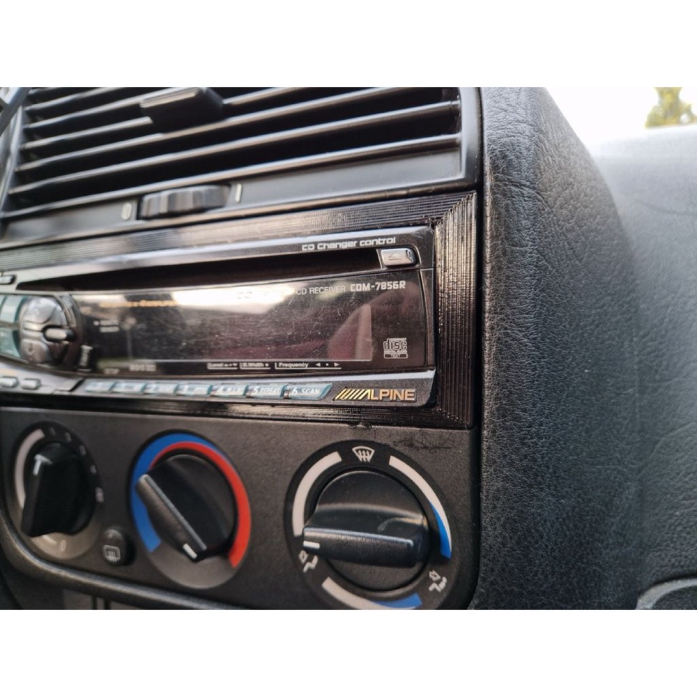 1-DIN Teyp Çerçevesi (BMW E36 Uyumlu) görsel 3