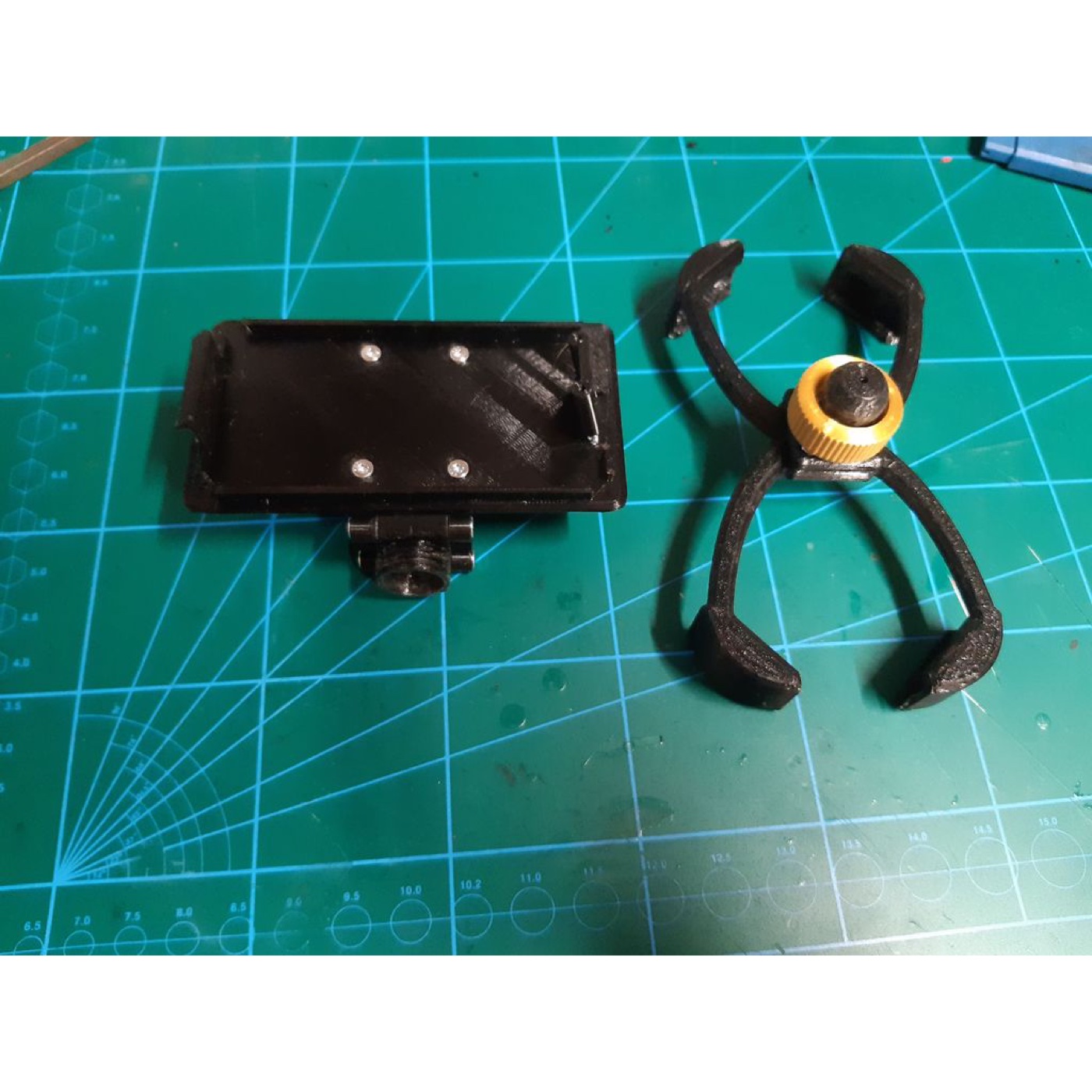 Land Rover Defender Telefon Tutucu görsel 2