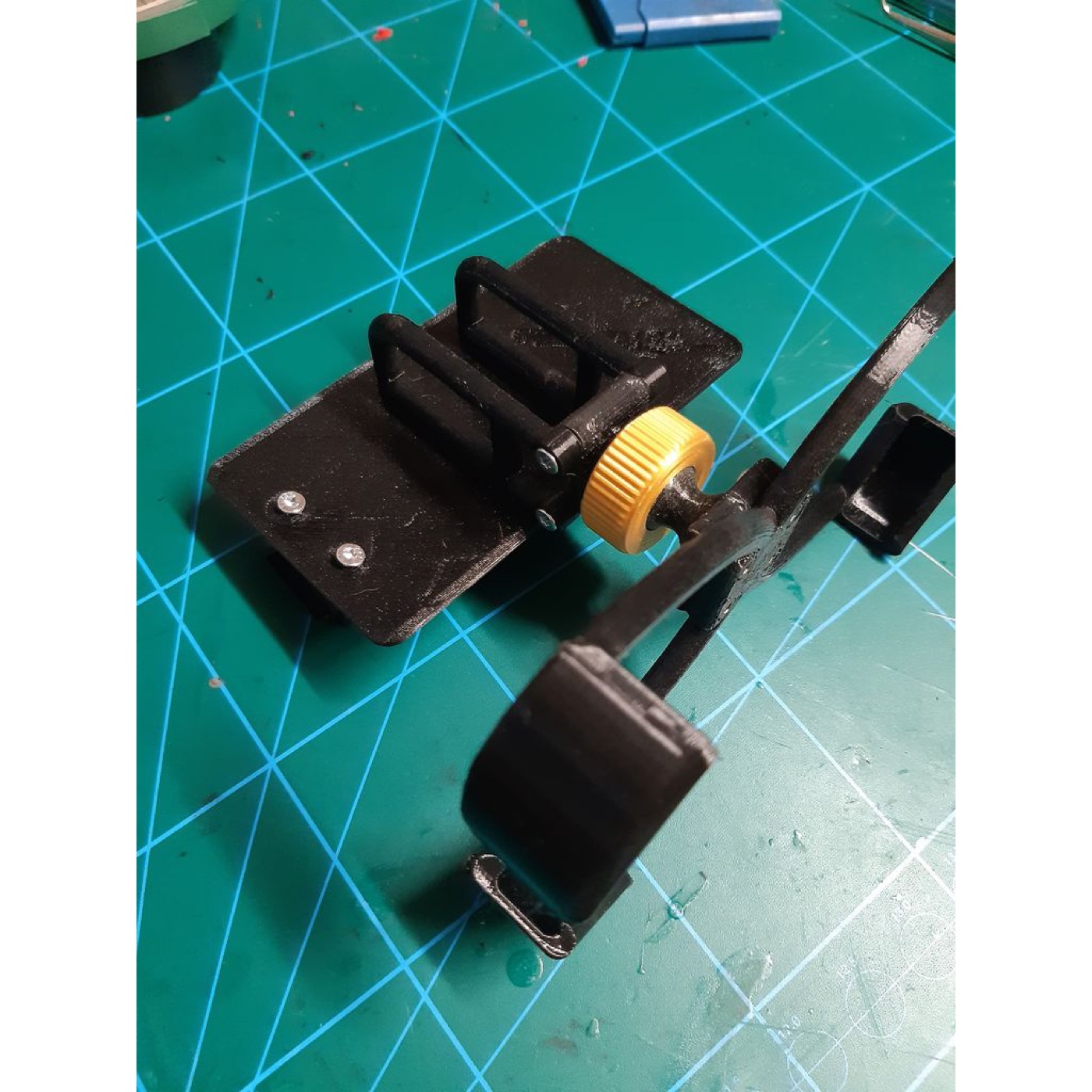 Land Rover Defender Telefon Tutucu görsel 3