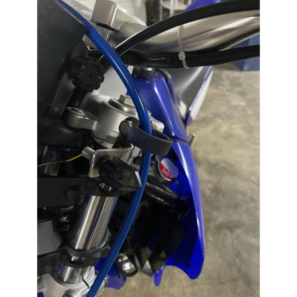 Yamaha DT125R Ön Fren Hattı Tutucu görsel 2