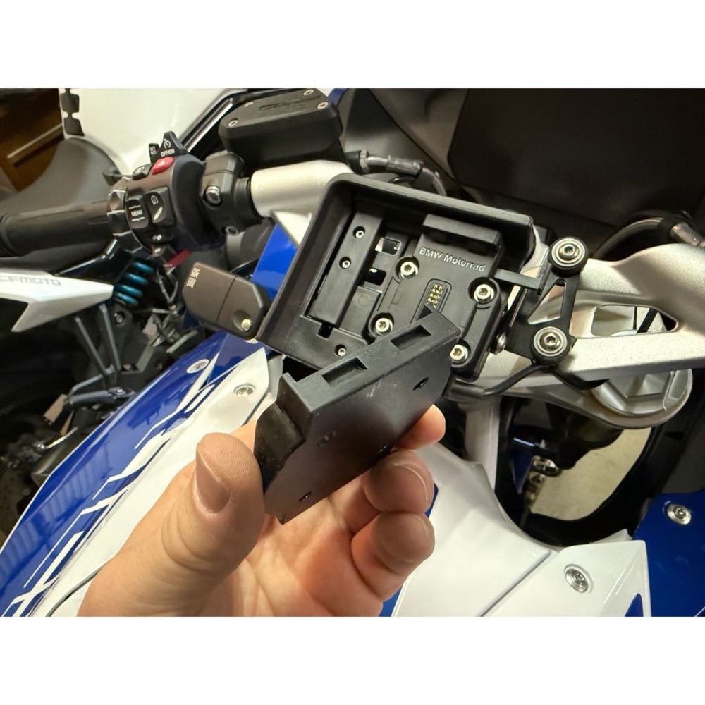 TomTom Rider Navigasyon Adaptörü (BMW Uyumlu) görsel 2