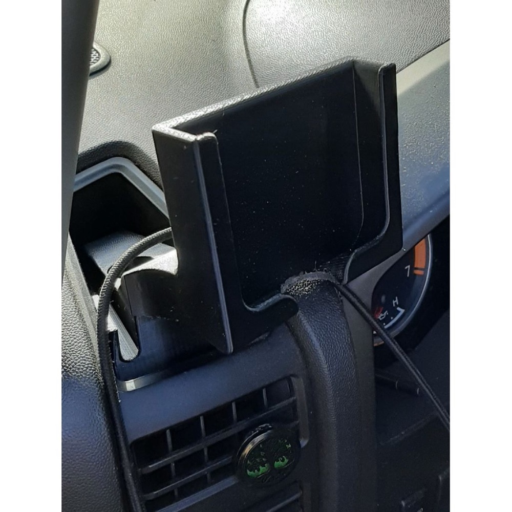 Nissan Titan telefon tutucu (büyük boy telefonlar için)