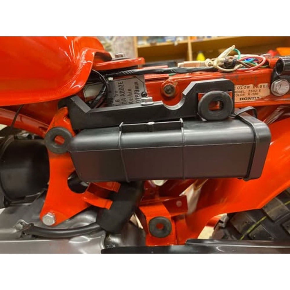 Honda Z50J (1982-1986) Alet Kutusu Tutucu Braketi görsel 3
