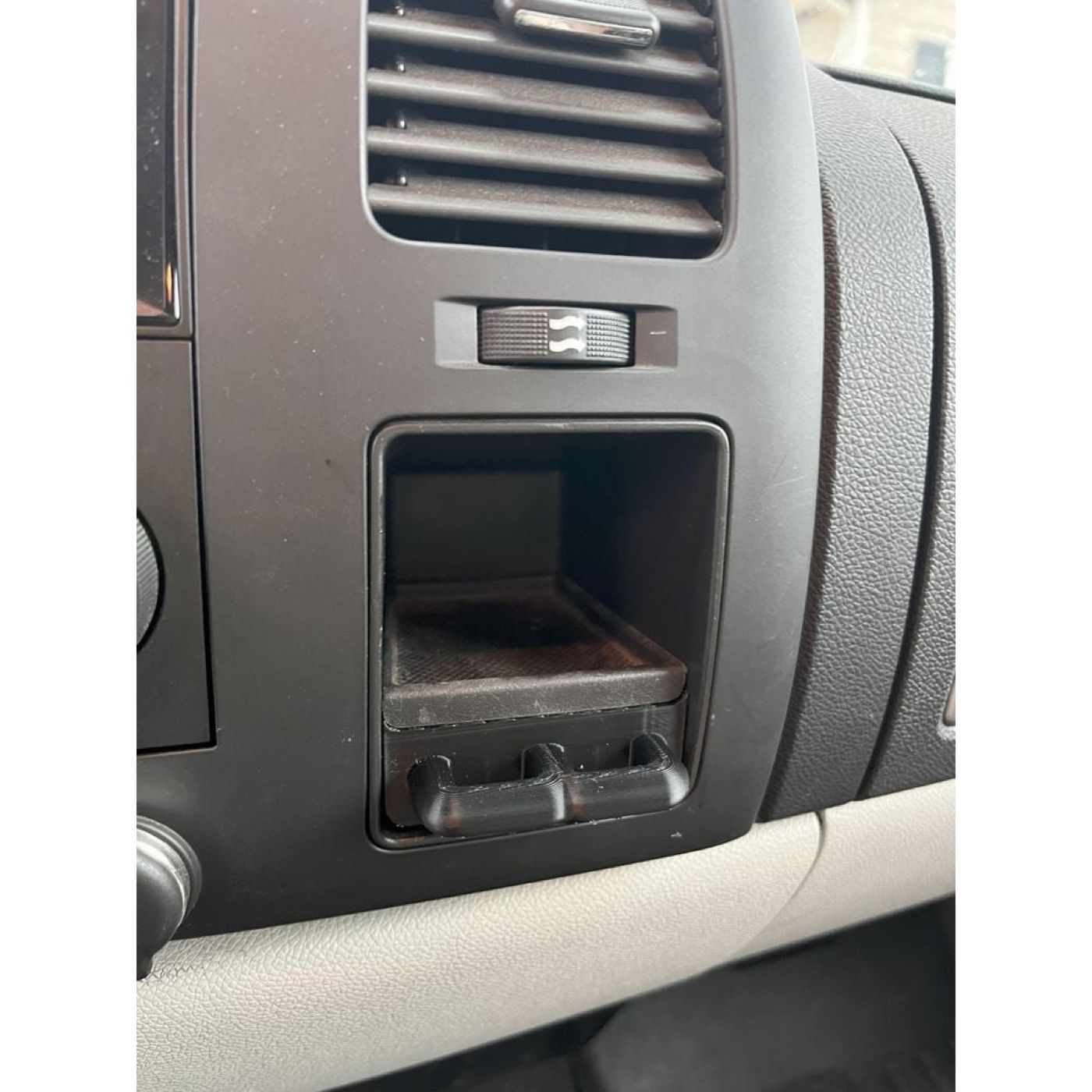 Chevrolet Silverado Güneş Gözlüğü Gözü