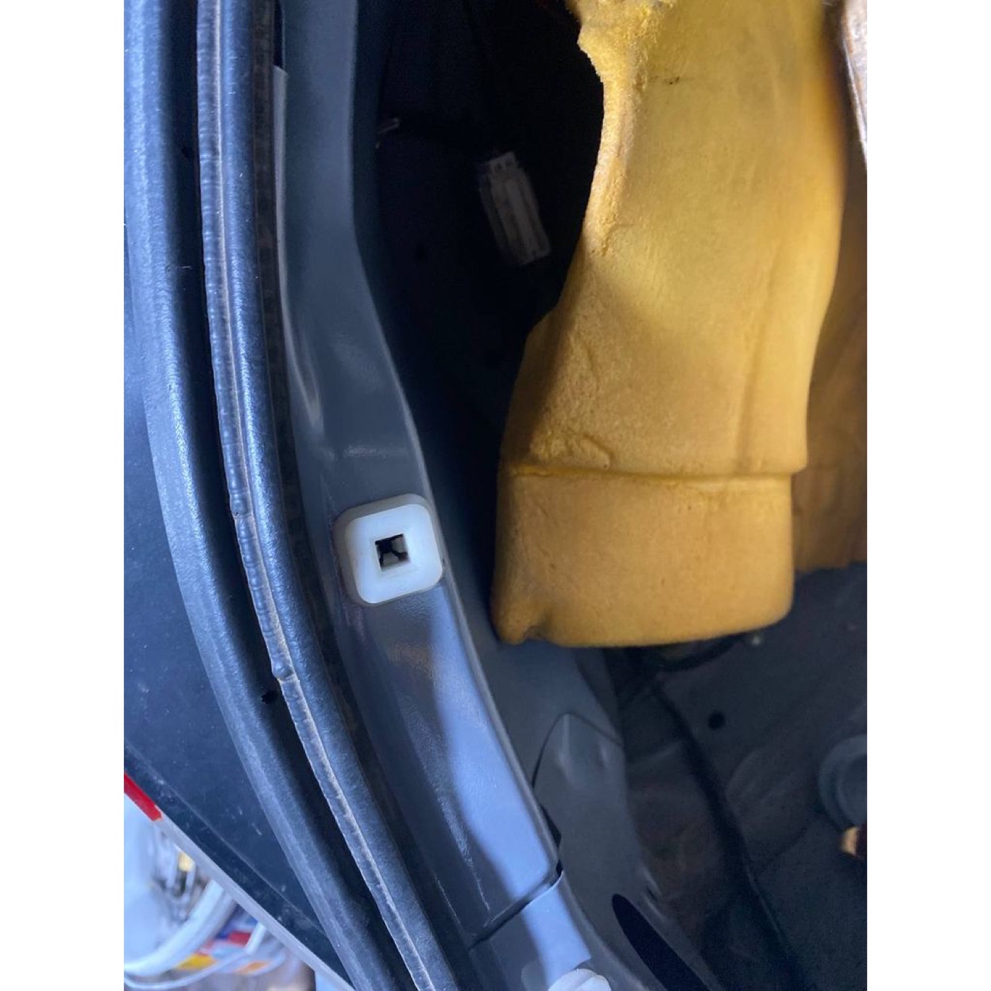 Subaru Impreza GG Bagaj Süsleme Klipsi görsel 2