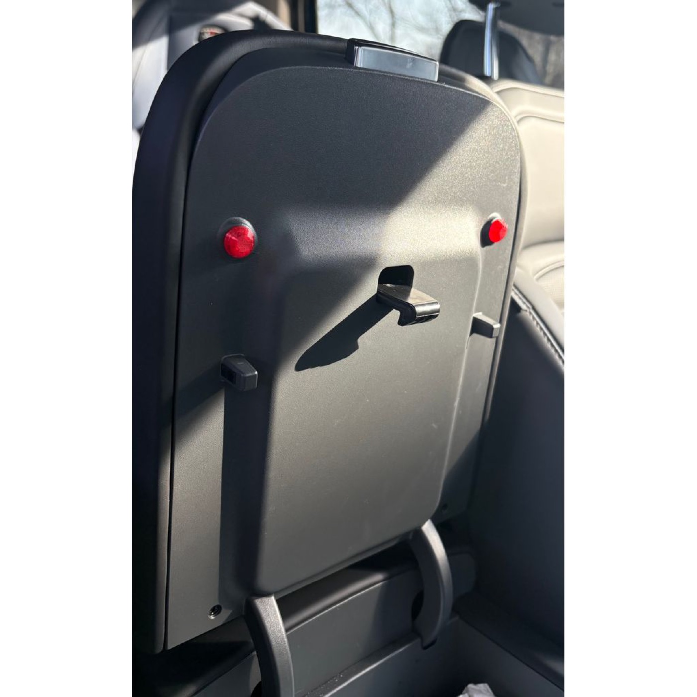 Kia EV9 Kolçak Alt Tampon Yastığı görsel 2