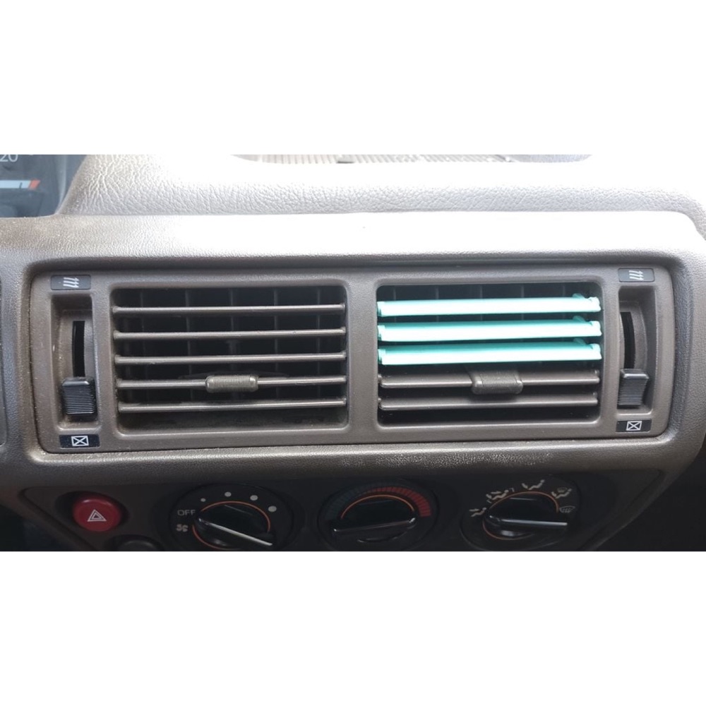 Mitsubishi Galant 6. Nesil Havalandırma Izgara Çubuğu