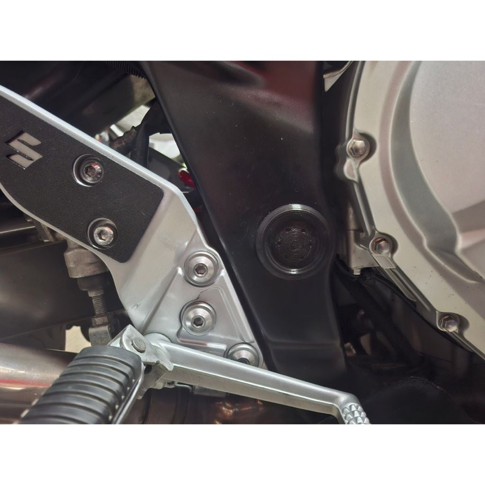 Suzuki GSF/GSXF 650-1250 Şase Kapağı görsel 2