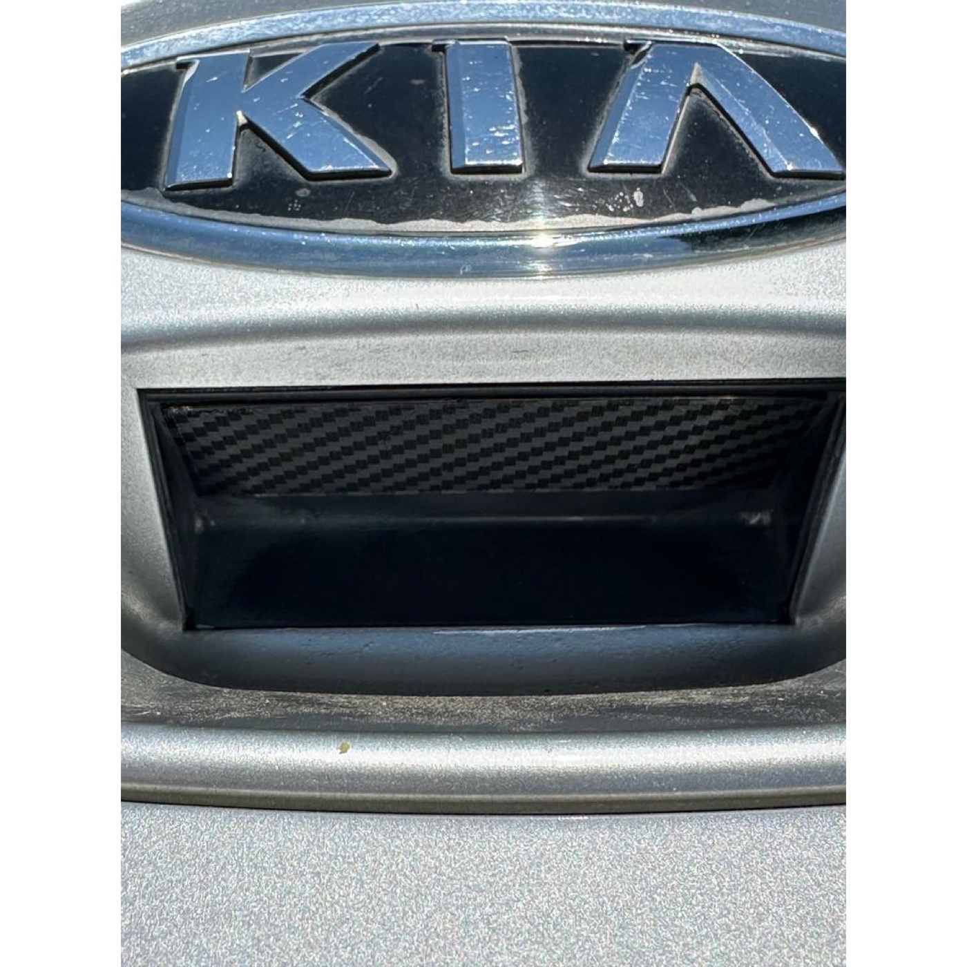 Kia Picanto Bagaj Düğmesi Kapağı