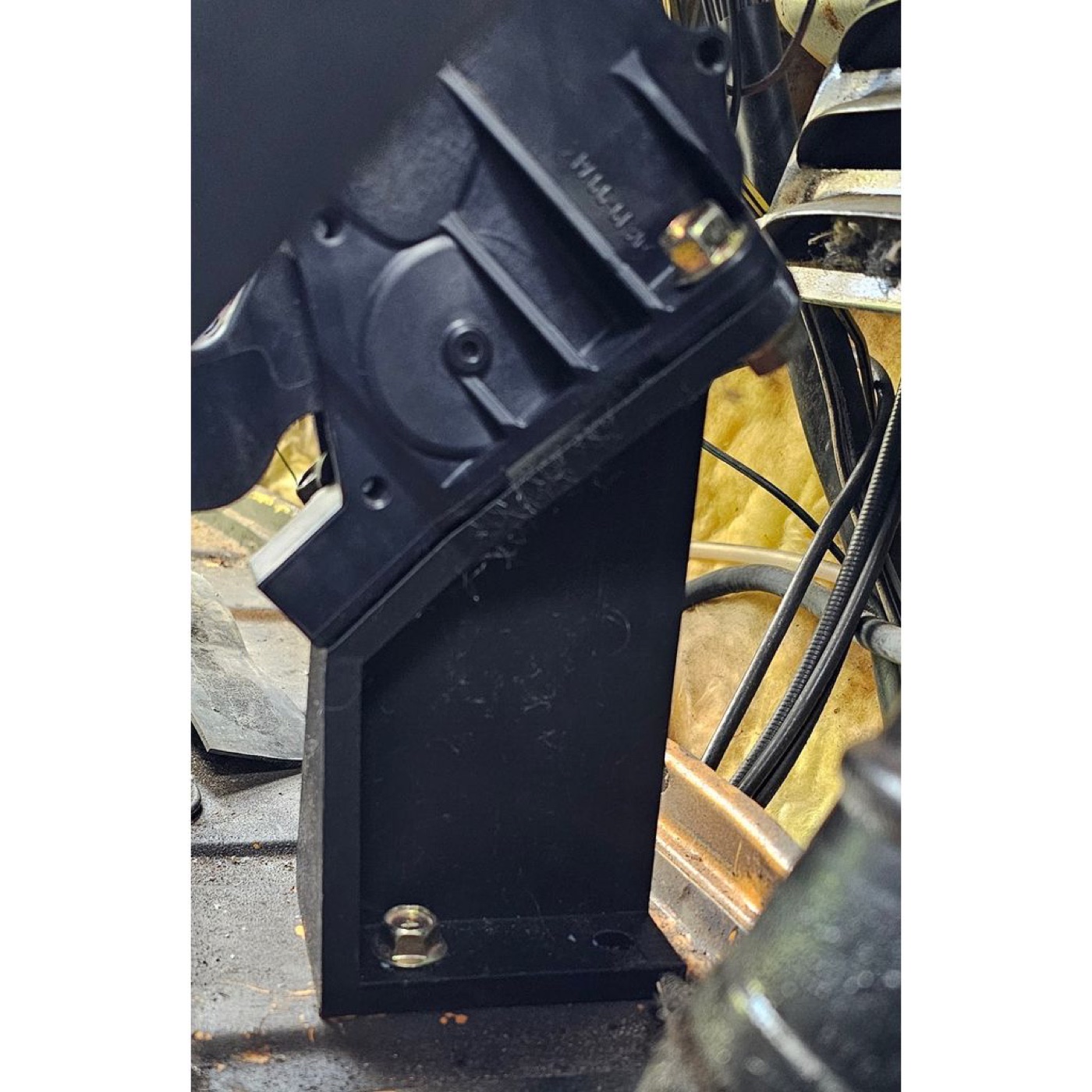 Subaru Impreza Elektronik Gaz Pedalı (DBW) Montaj Braketi görsel 2